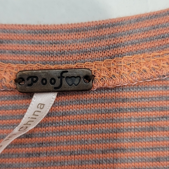 Poof Long Sleeve Knot In The Front Top Size Medium - Picture 4 of 4